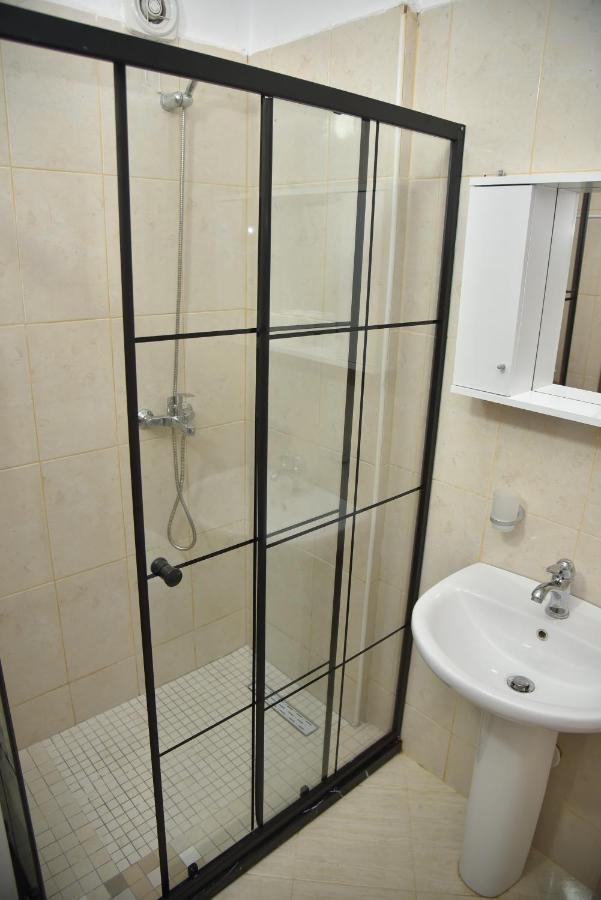 Flowers Apartments Голем Екстериор снимка