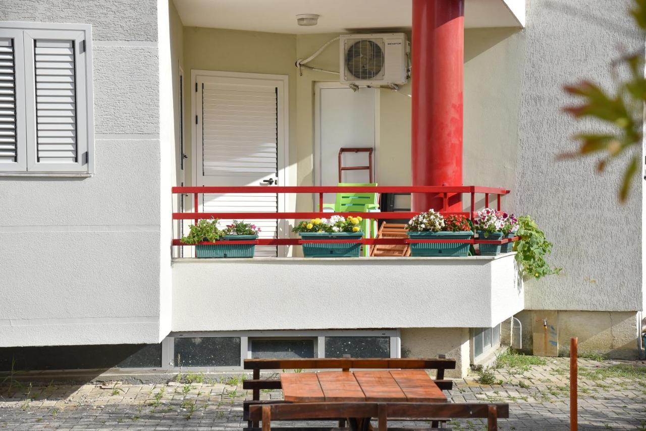 Flowers Apartments Голем Екстериор снимка