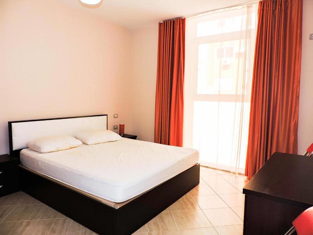 Flowers Apartments Голем Екстериор снимка