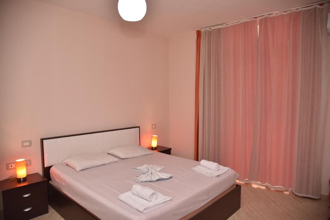 Flowers Apartments Голем Екстериор снимка