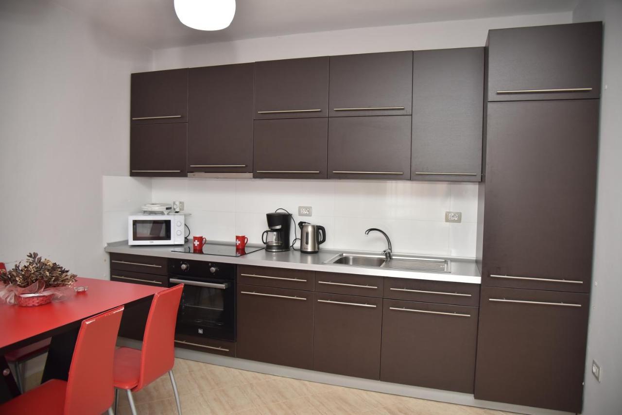 Flowers Apartments Голем Екстериор снимка